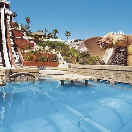 Apartment Tranquil Communal Heated Pool *