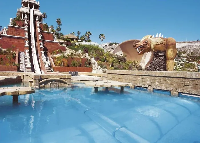 Apartment Tranquil Communal Heated Pool *