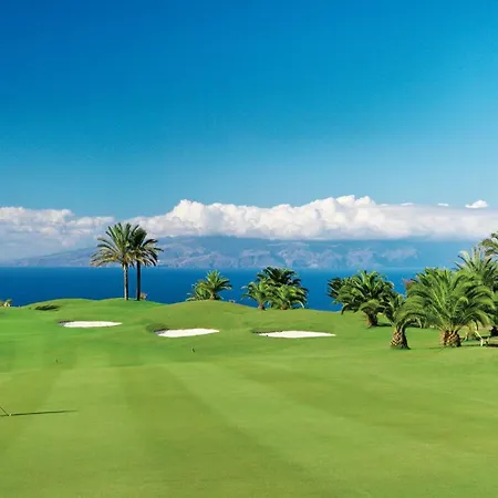 Tranquil Communal Heated Pool Apartmán Los Cristianos (Tenerife)