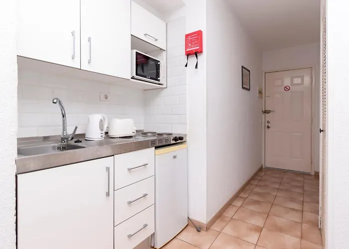 Tranquil Communal Heated Pool *